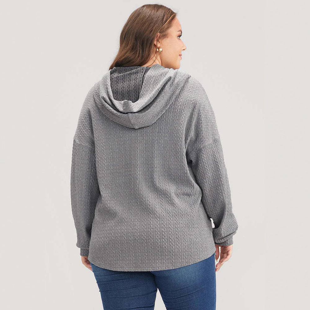 Hoodie décontracté pour femmes avec design texturé Chic & Stil