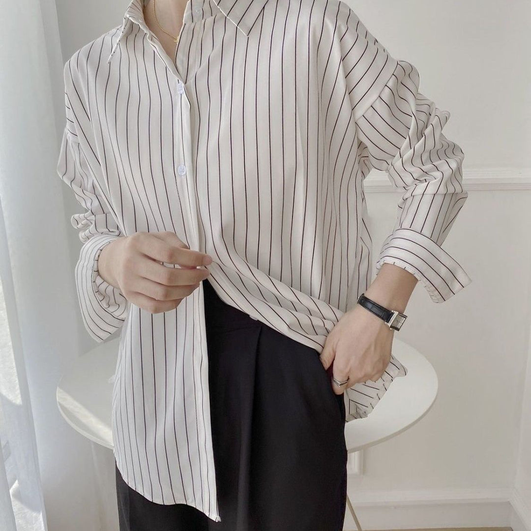 Blouse classique pour femmes avec fines rayures Chic & Stil