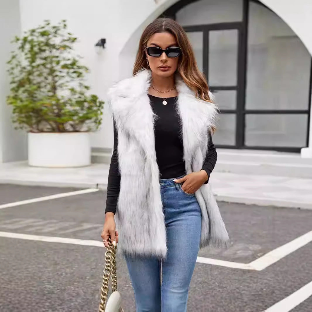 Women reversible vest with luxurious synthetic fur Lune London