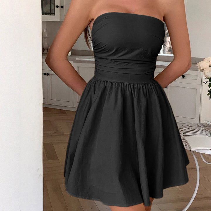 Summer graduation dress for women with off-shoulder design and flowy skirt Lune London