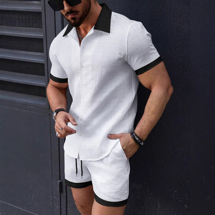 Men's short sleeve shirt and structured design shorts Chic and Style
