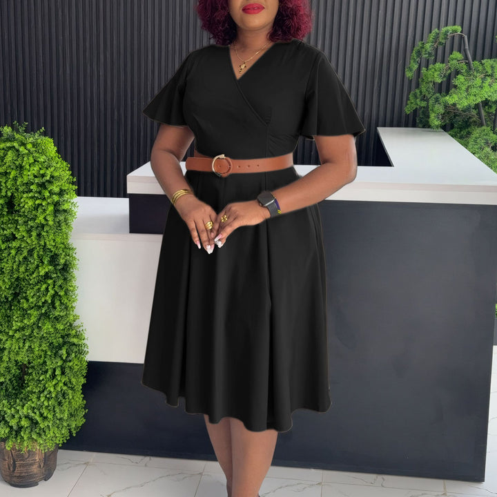 Wrap dress for women with a flattering cut and an elegant belt at the waist Lune London
