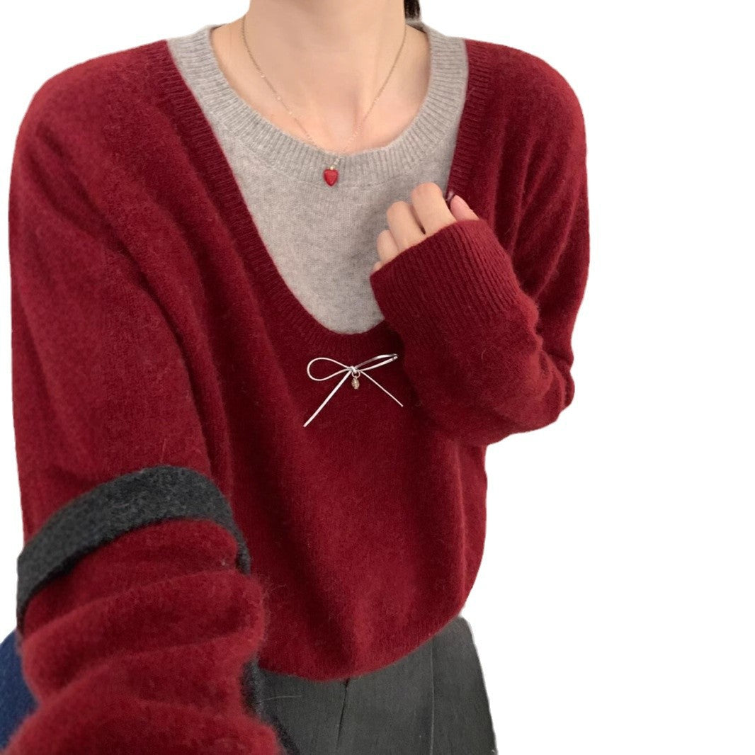 Pull femme avec col en V élégant et applique nœud en premium Chic & Stil