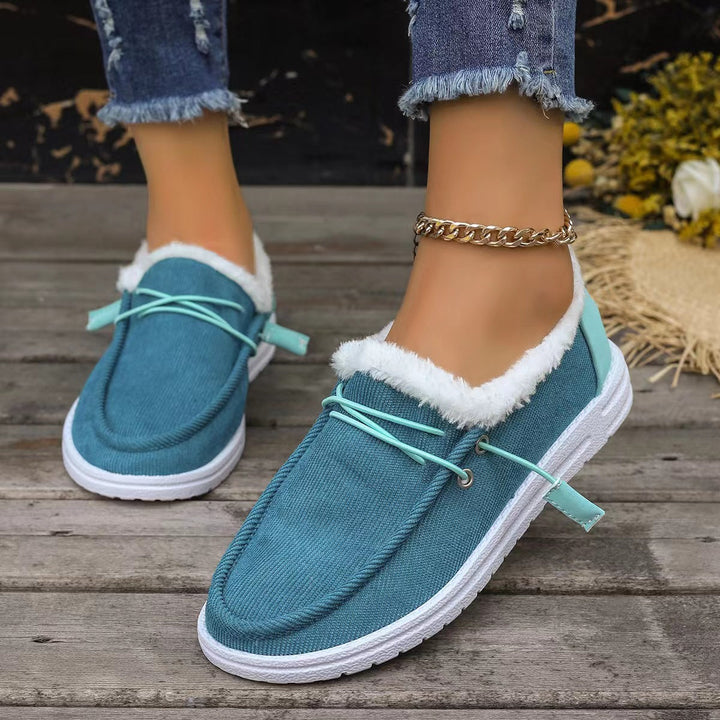 Women's Warm and Comfortable Slippers with Lining and Non-Slip Sole Lune London