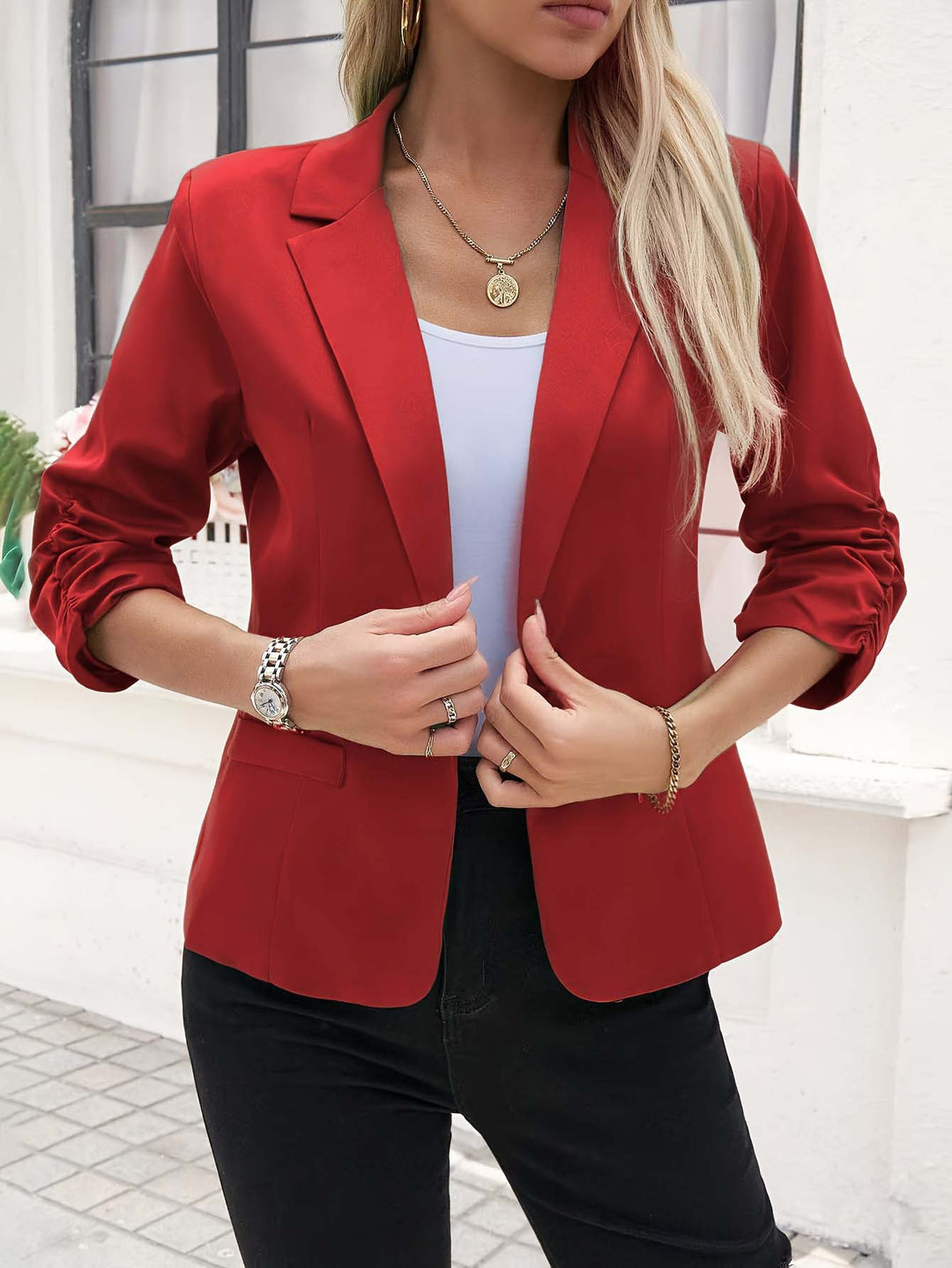 Blazer for women in an elegant style with refined puff sleeves Lune London