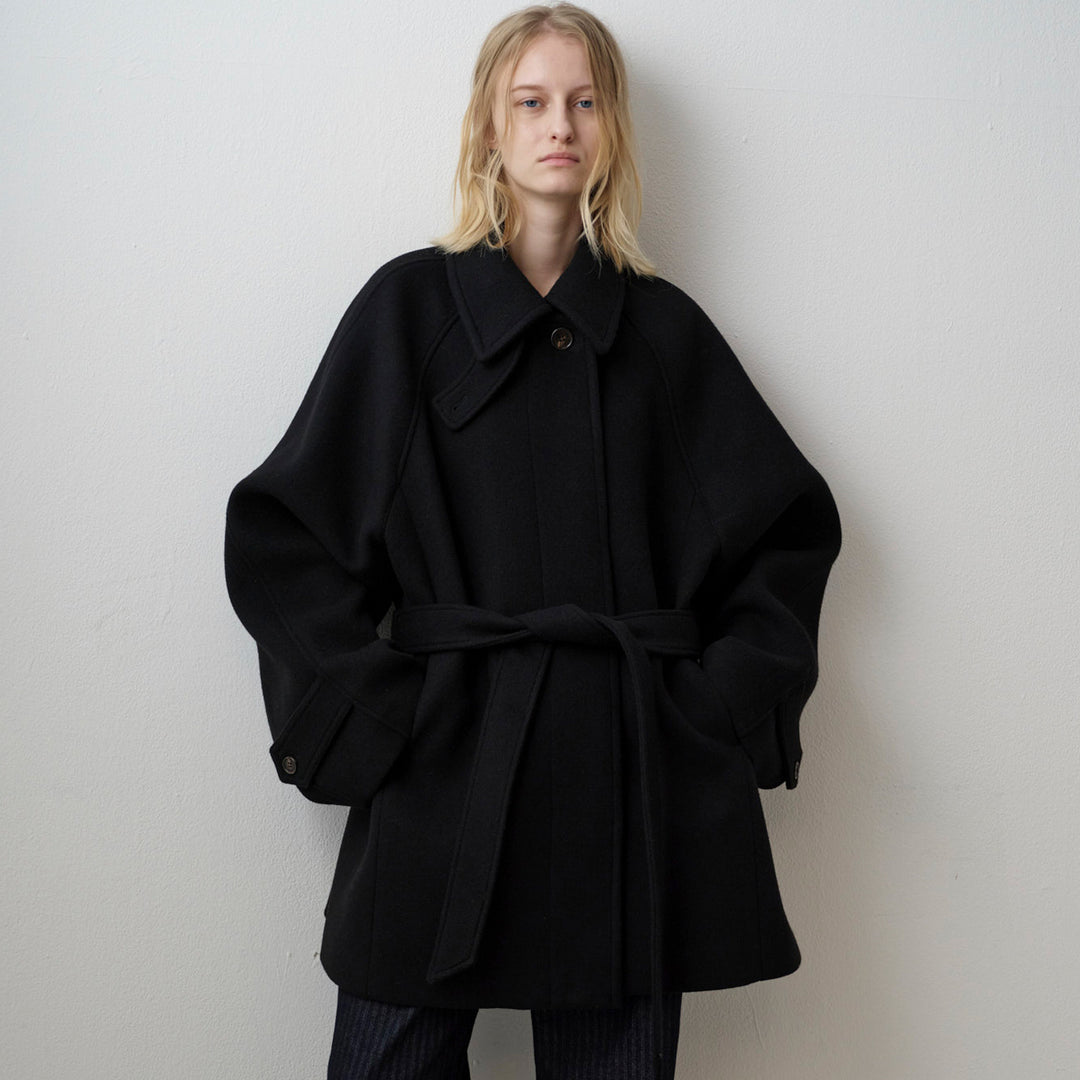 Manteau en laine à la mode pour femme avec col montant et ceinture à la taille Chic & Stil