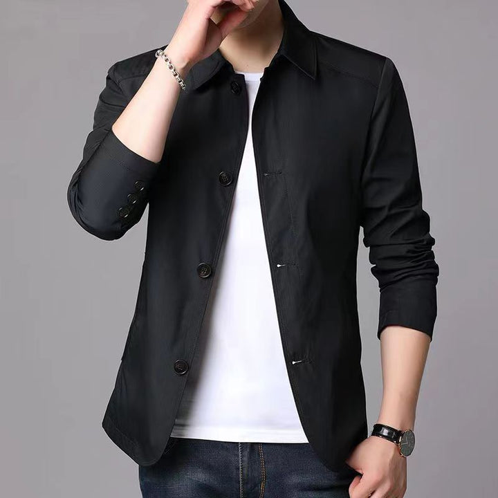 Casual transitional jacket for men with a modern fit and practical pockets Lune London
