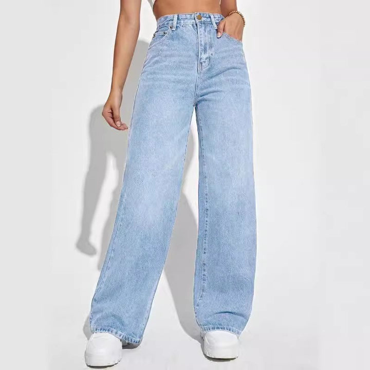 Women’s wide-cut jeans in a vintage chic style