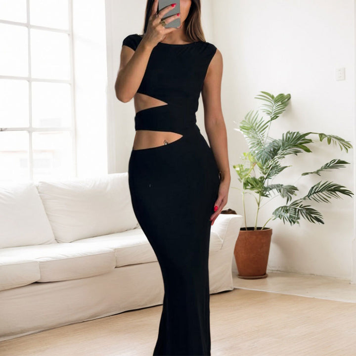 Robe maxi ajustée pour femmes avec design à découpe asymétrique Chic & Stil