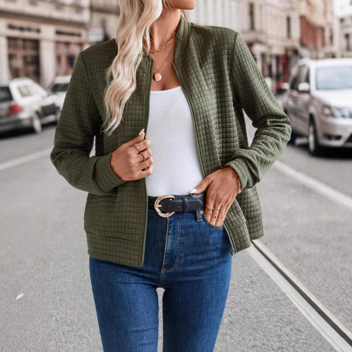 Ladies lightweight quilted jacket with high collar and full zipper Lune London