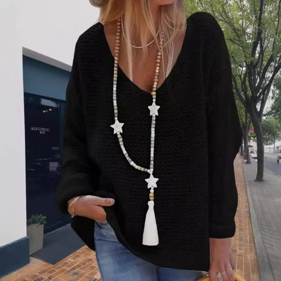 Women knitted sweater with V-neck and relaxed fit Lune London