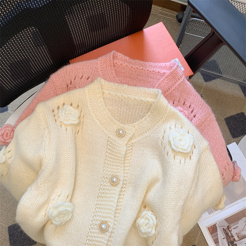 Knitted jacket for women with elegant rose appliqués and button closure Lune London