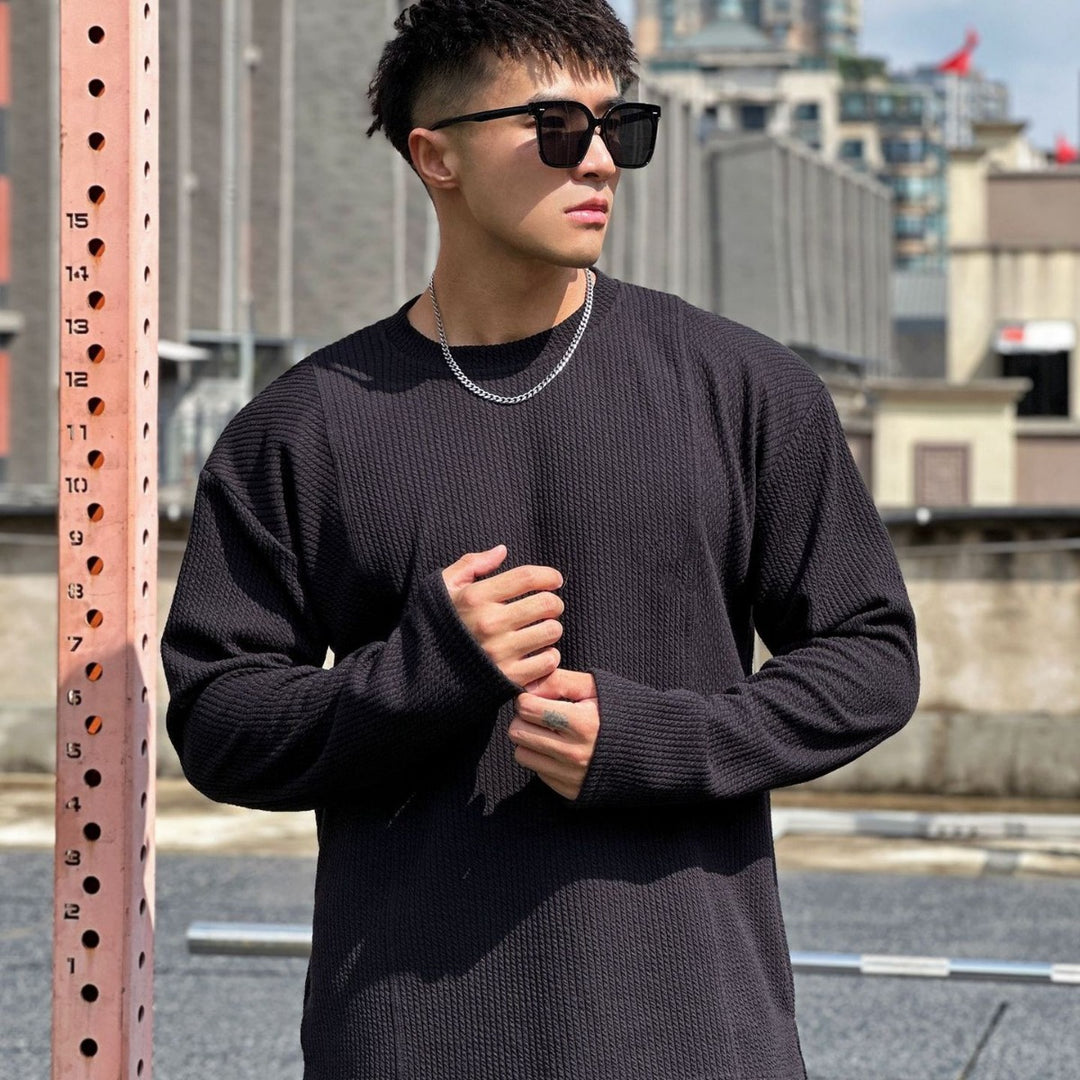 Casual textured fabric sweatshirt for men with practical pockets Lune London