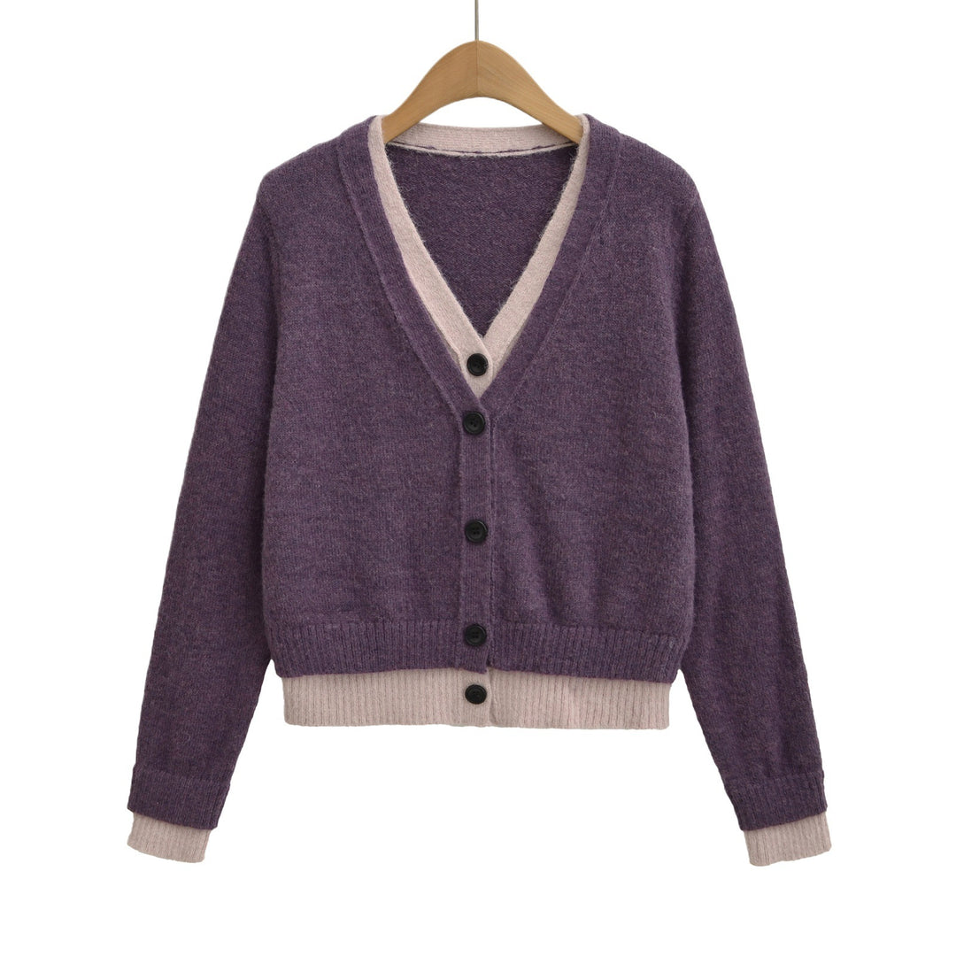 Elegant sweater for women with a deep V-neck and decorative buttons Lune London