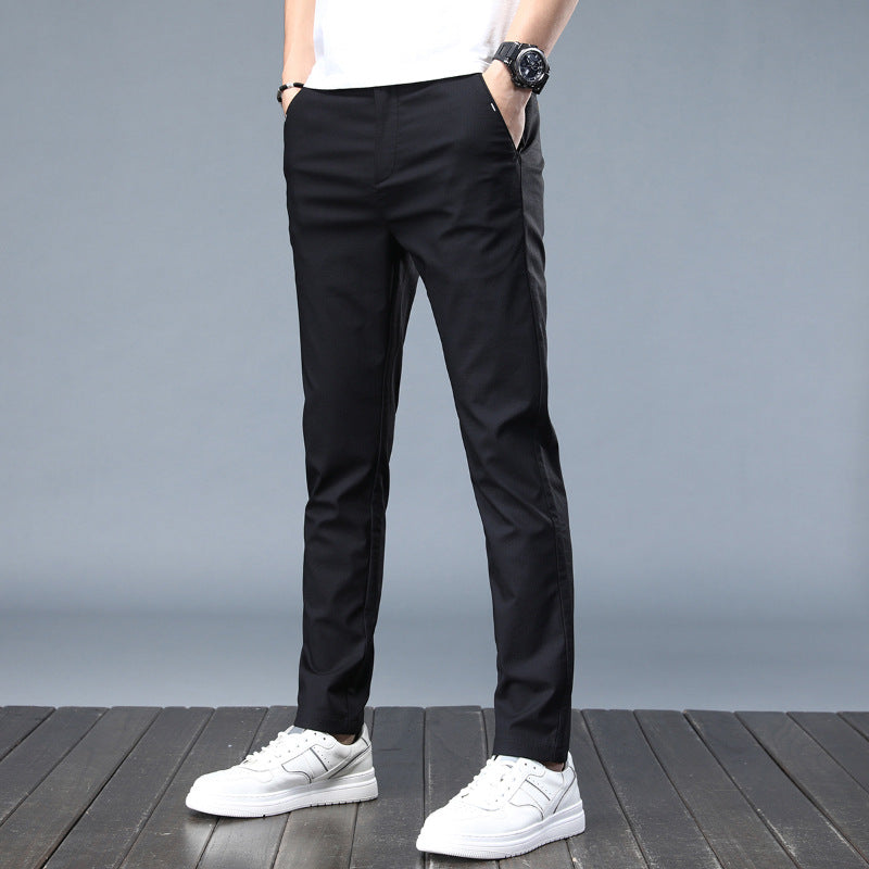 Elegant casual pants for men with a comfortable fit and practical pockets Lune London
