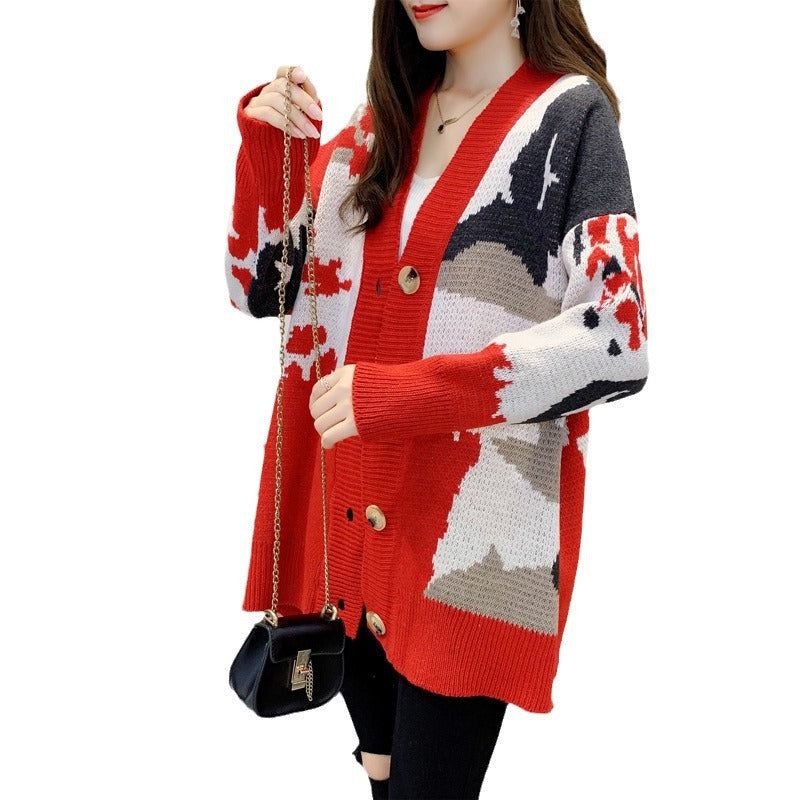 Lune London women's trendy knitted jacket with a striking pattern and golden buttons