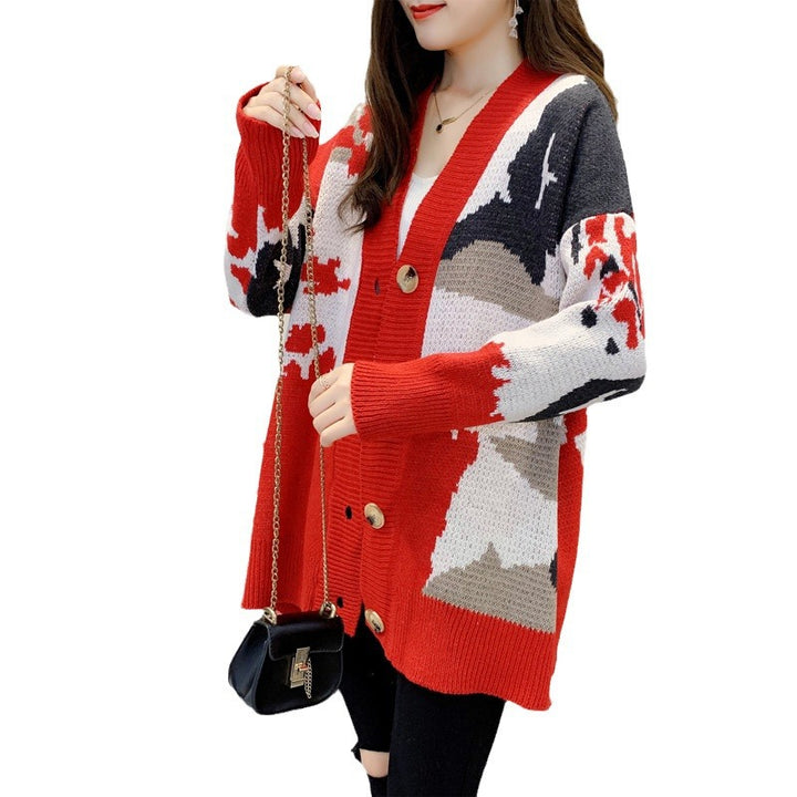Lune London women's trendy knitted jacket with a striking pattern and golden buttons