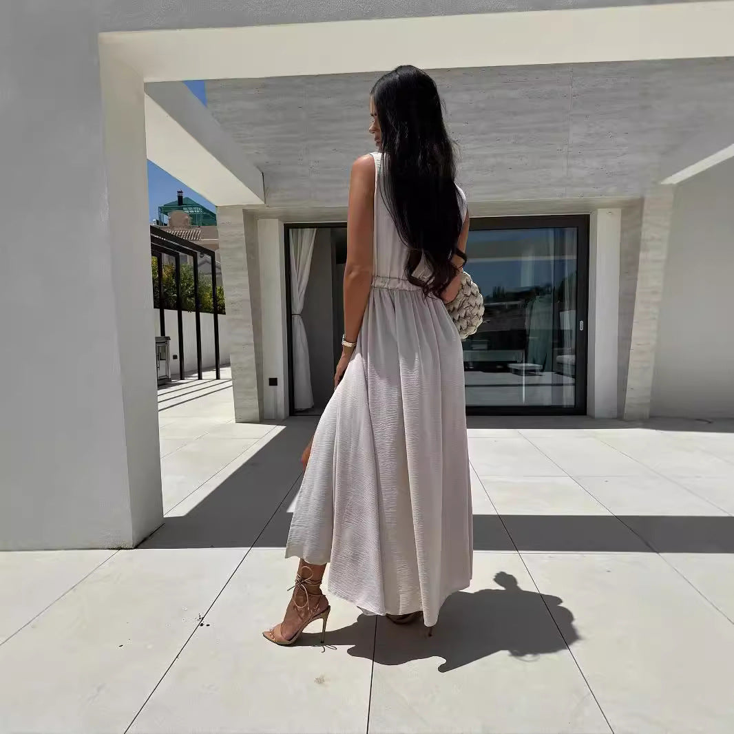 Women Maxi Dress Chic with V-neck Lune London
