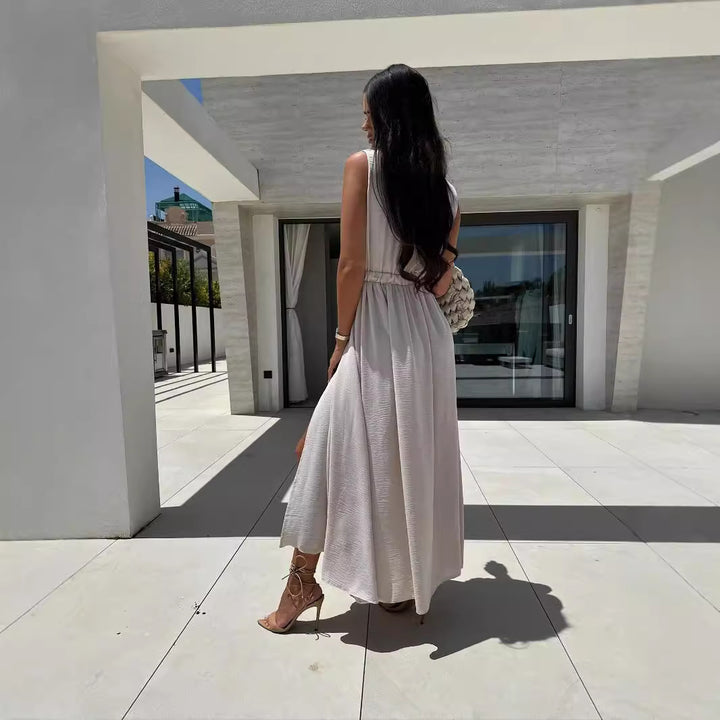 Women Maxi Dress Chic with V-neck Lune London