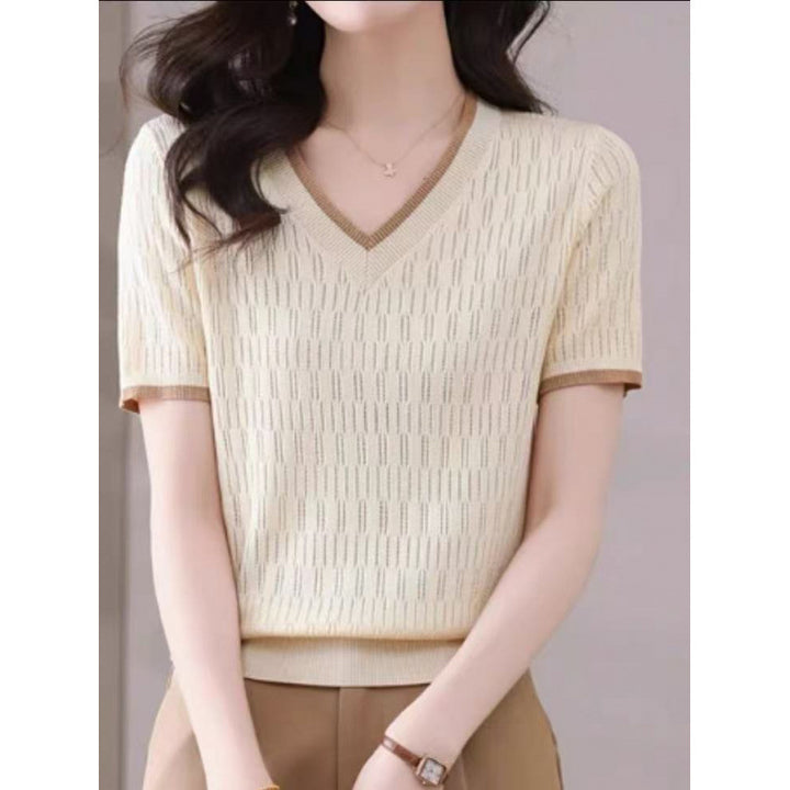 Women’s short sleeve V-neck knit top Lune London
