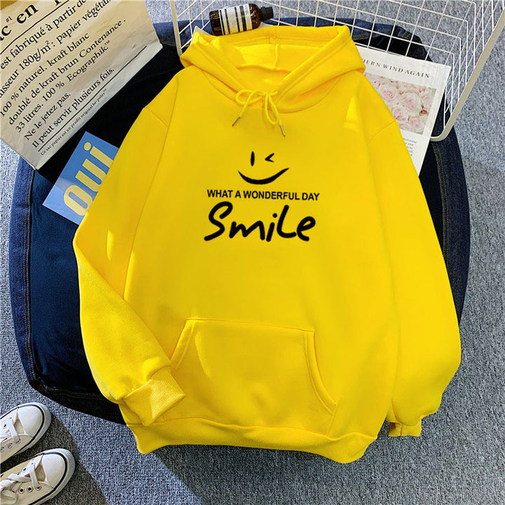 Women's hoodie with cheerful smile print Chic & Stil