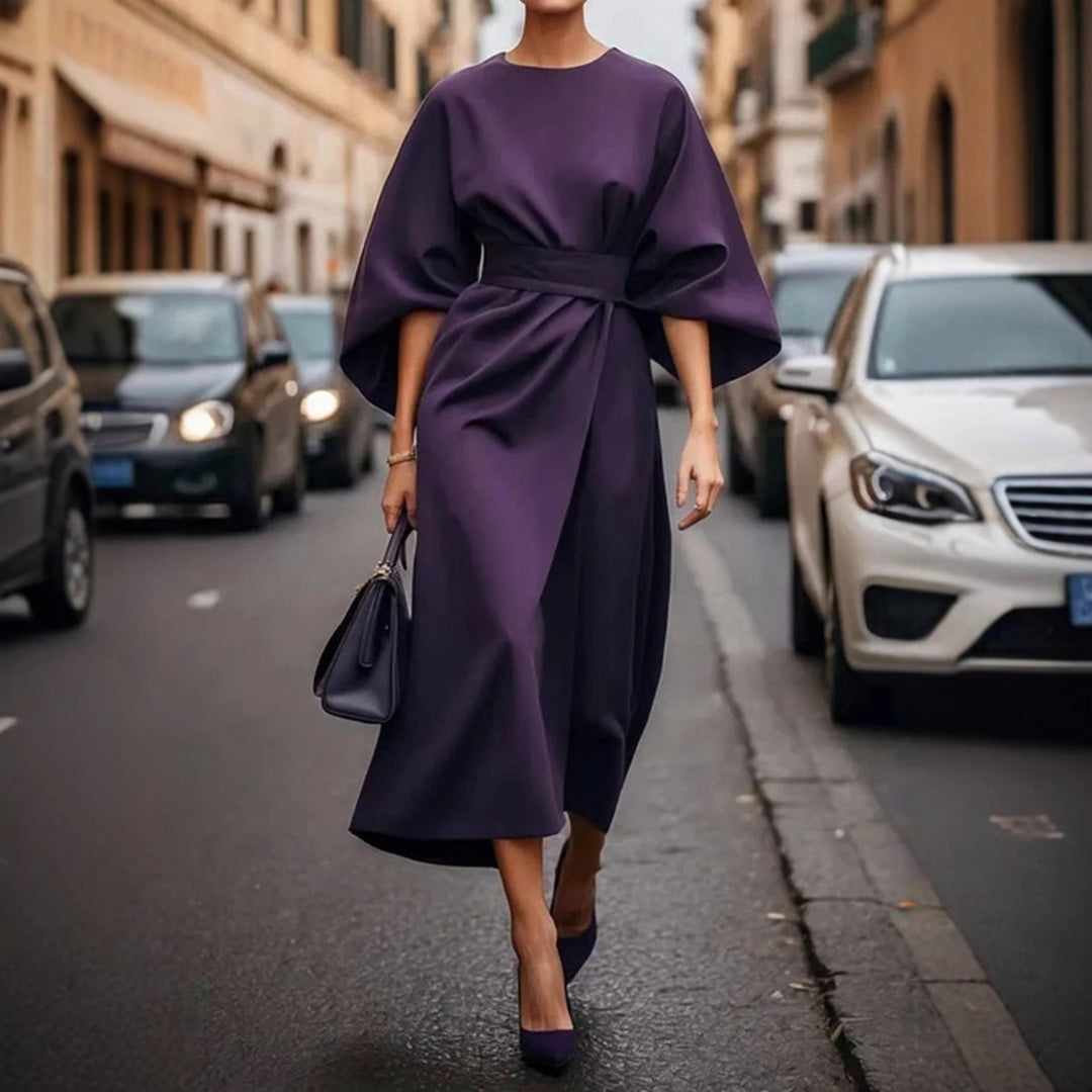 Maxi dress for women with voluminous sleeves and a stylish belt Lune London