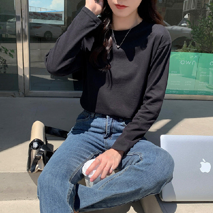 Ladies long-sleeve shirt with classic round neckline Chic & Stil