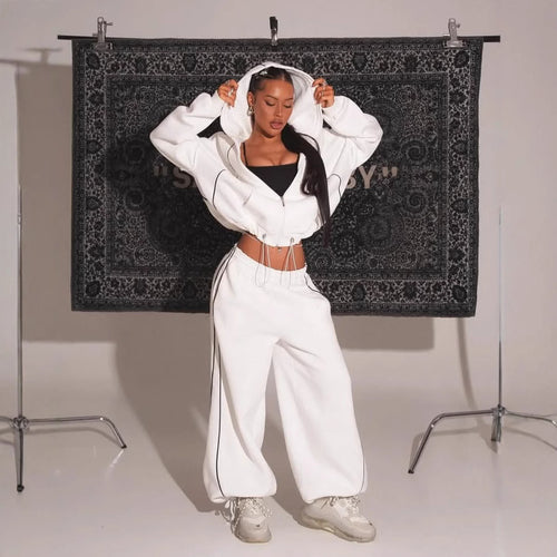 Oversized sports jacket set for women and wide jogger pants Lune London