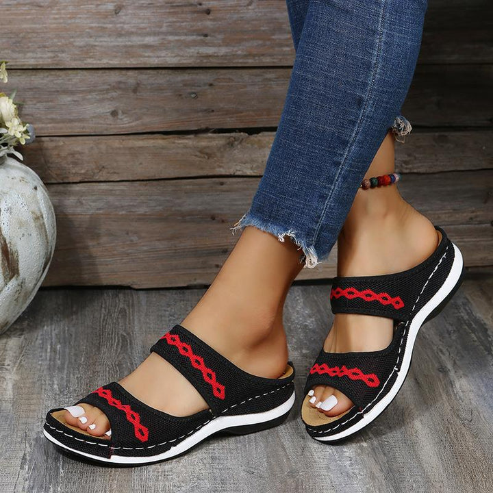 Comfort boots for women with adjustable straps and a breathable material upper Lune London