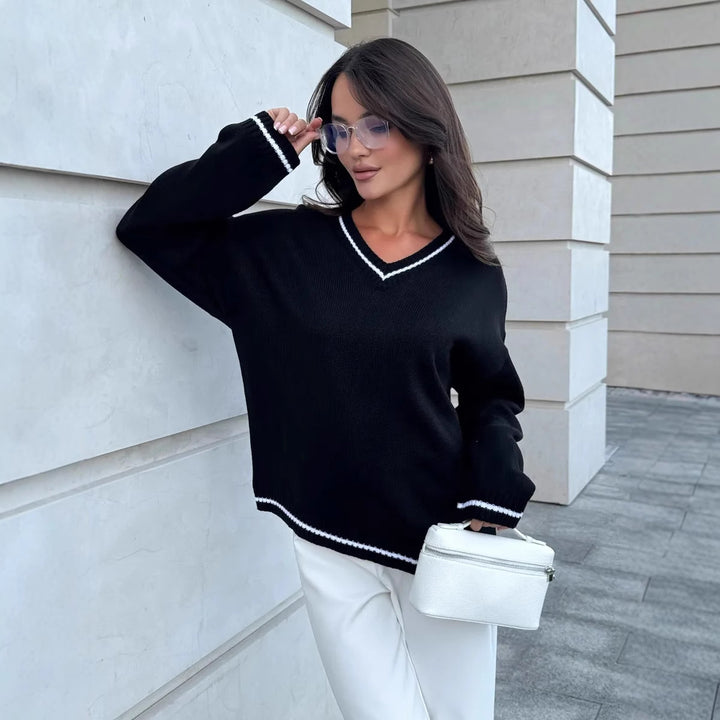 Women V-neck sweater with contrasting detail Lune London