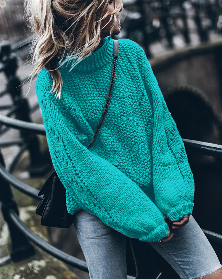 Chunky knit sweater for women with a loose fit and trendy turtleneck Lune London