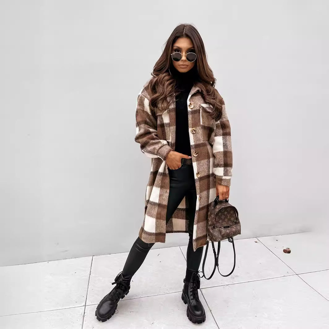 Plaid coat for women in soft material and with practical pockets Lune London