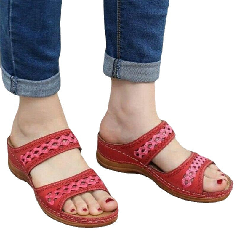 Comfortable strappy sandals for ladies with ergonomic sole and elegant design Lune London