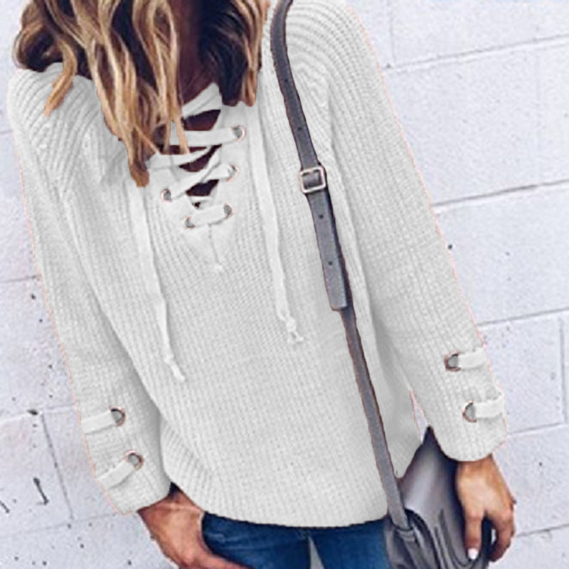 Casual knit sweater for women with decorative lace design and loose sleeves Lune Londonl