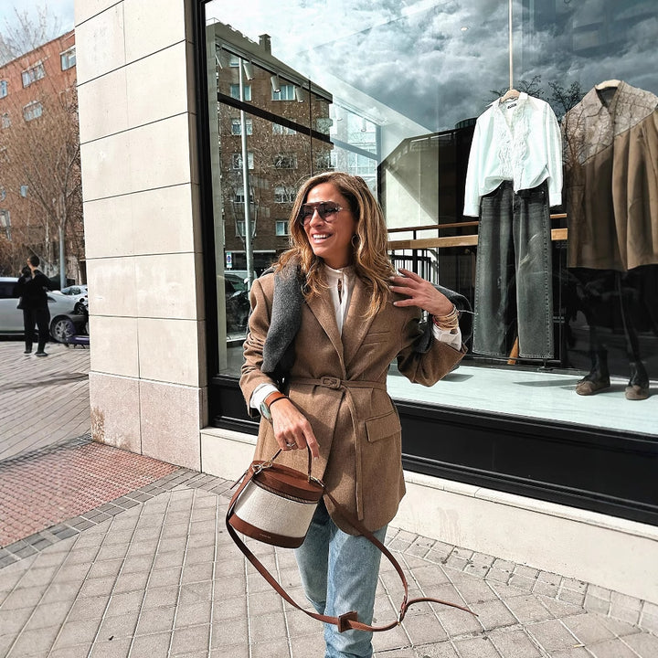 Fitted jacket for women with belt and side pockets Lune London