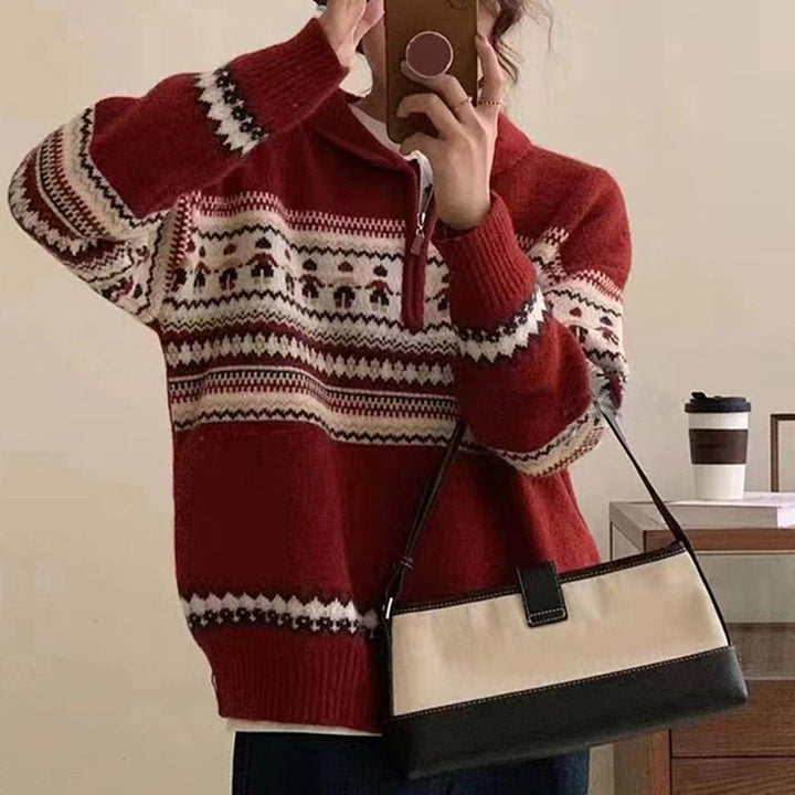 Pull en maille épaisse pour femmes avec poche kangourou et col montant Chic & Stil