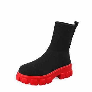 Ladies trendy boots with high shaft and sturdy platform Lune London