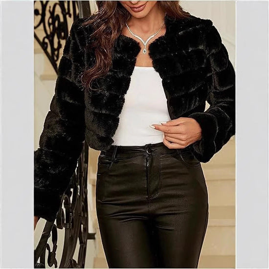 Women’s faux fur jacket with modern leopard print Lune London