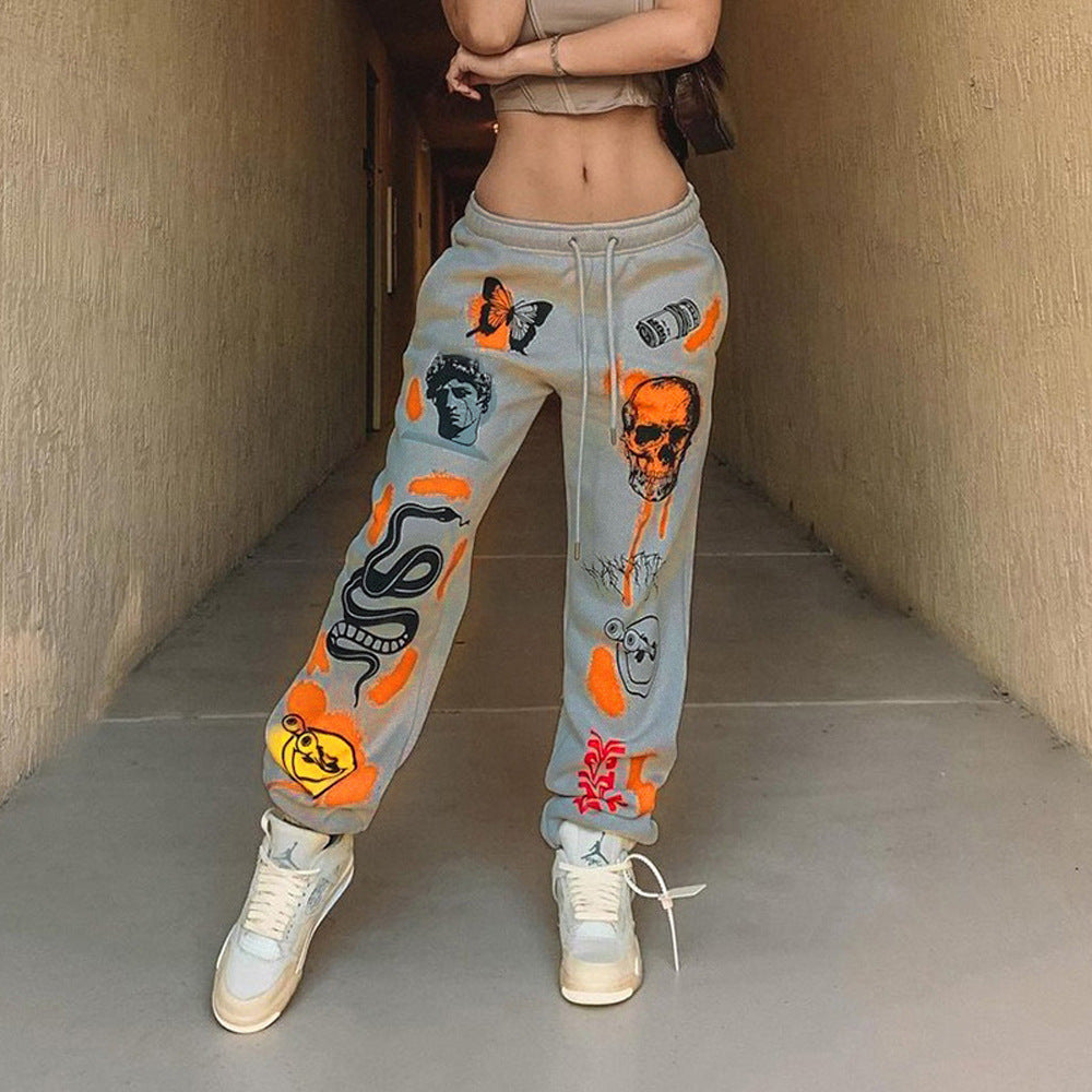 Stylish leisure pants for ladies with a unique graphic print and a comfortable fit Lune London