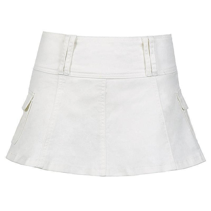 Skirt for women with practical side pockets and tailored fit Lune London