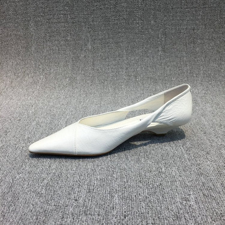 Women Refined Lace Ballet Flats with Smooth Leather Surface Lune London