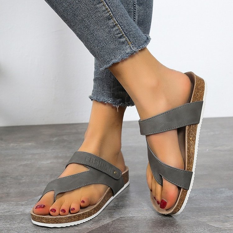 Women's thong sandals with comfortable footbed and modern cork design Lune London