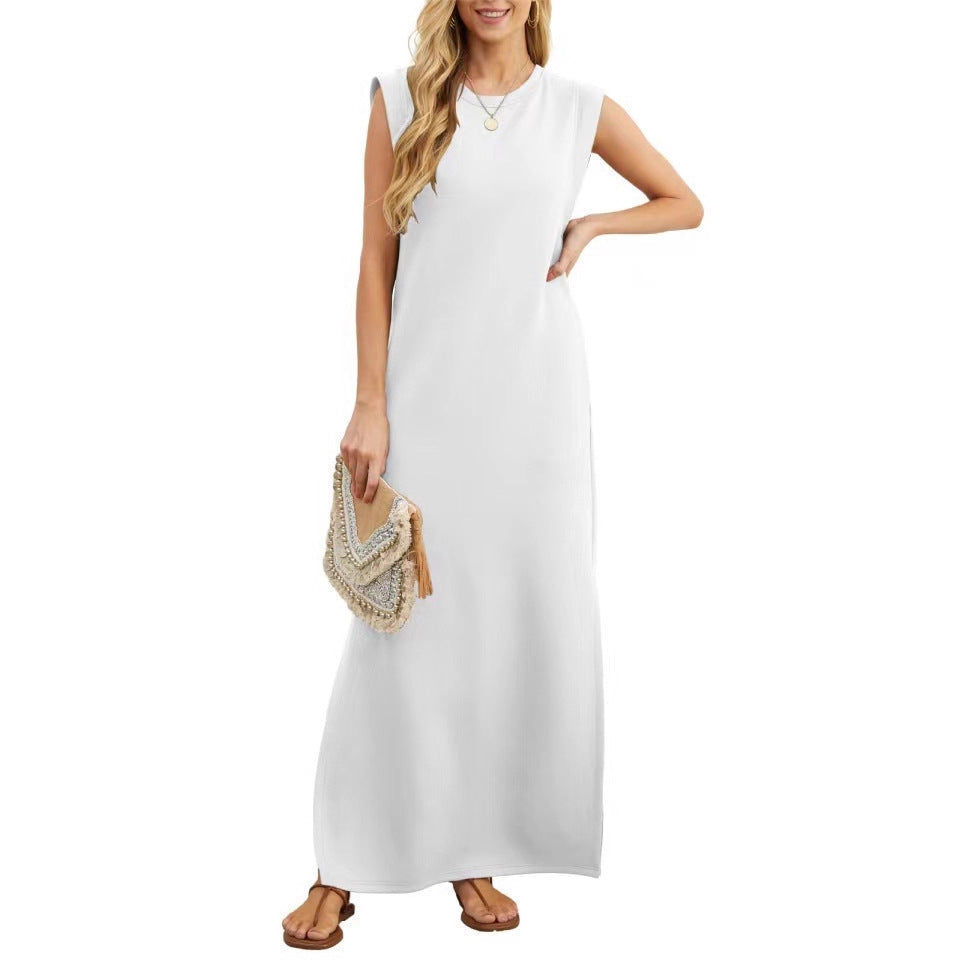 Maxi dress for women with modern shoulder details and a fluid cut Lune London