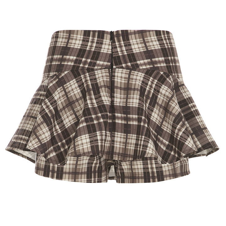 Ladies playful checkered skirt with integrated shorts and high waist Lune London