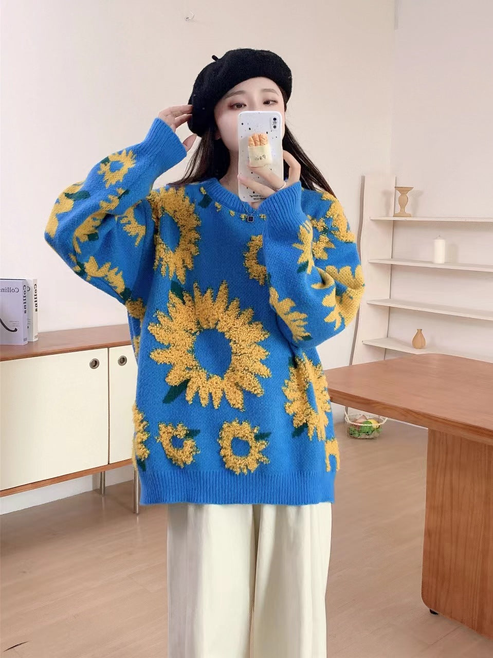 Thick knit pullover for ladies with floral appliqués Lune London