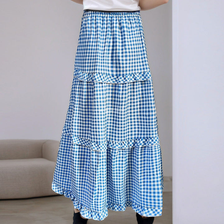 Women Long Plaid Skirt with Voluminous Tiered Design Chic & Stil