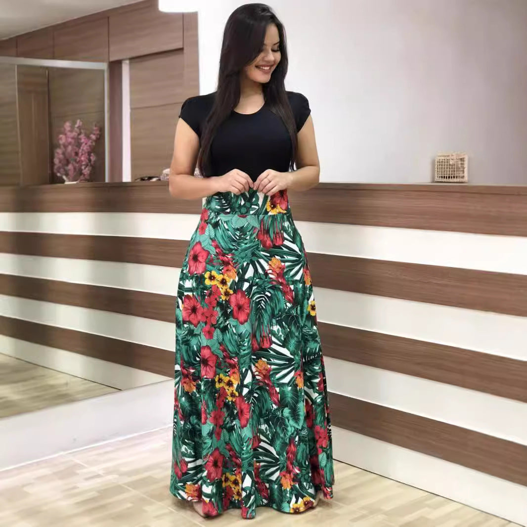 Women's Elegant Maxi Dress with Graphic Print and Flexible Waist Lune London