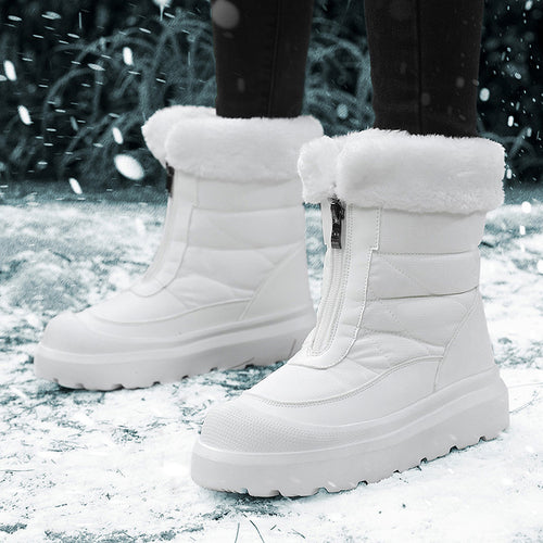 Winter thermal boots for women with water-resistant coating and warm and cozy lining Lune London