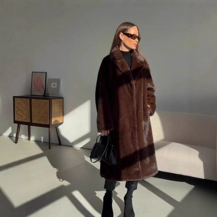 Ladies Plush Oversize Fur Coat Lune London