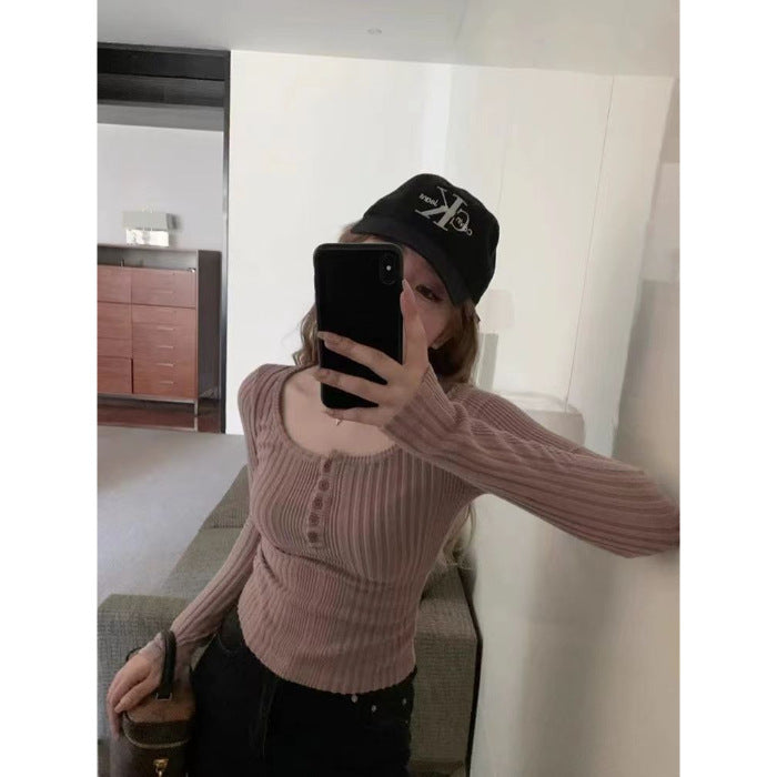 Women's fitted rib top with button detail